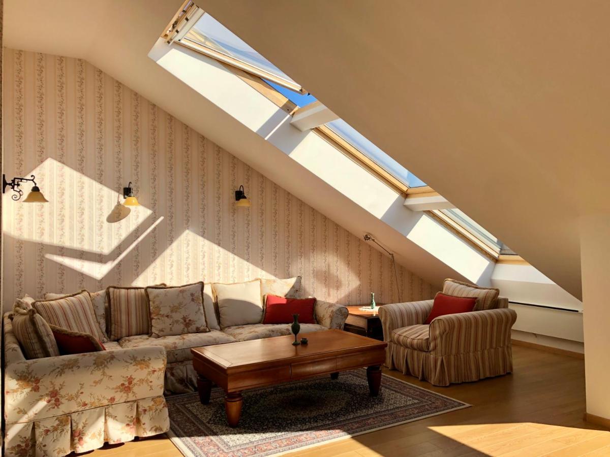 Luxury Penthouse With A Lavish Spa And 2 En-Suite Bedrooms バンスコ エクステリア 写真