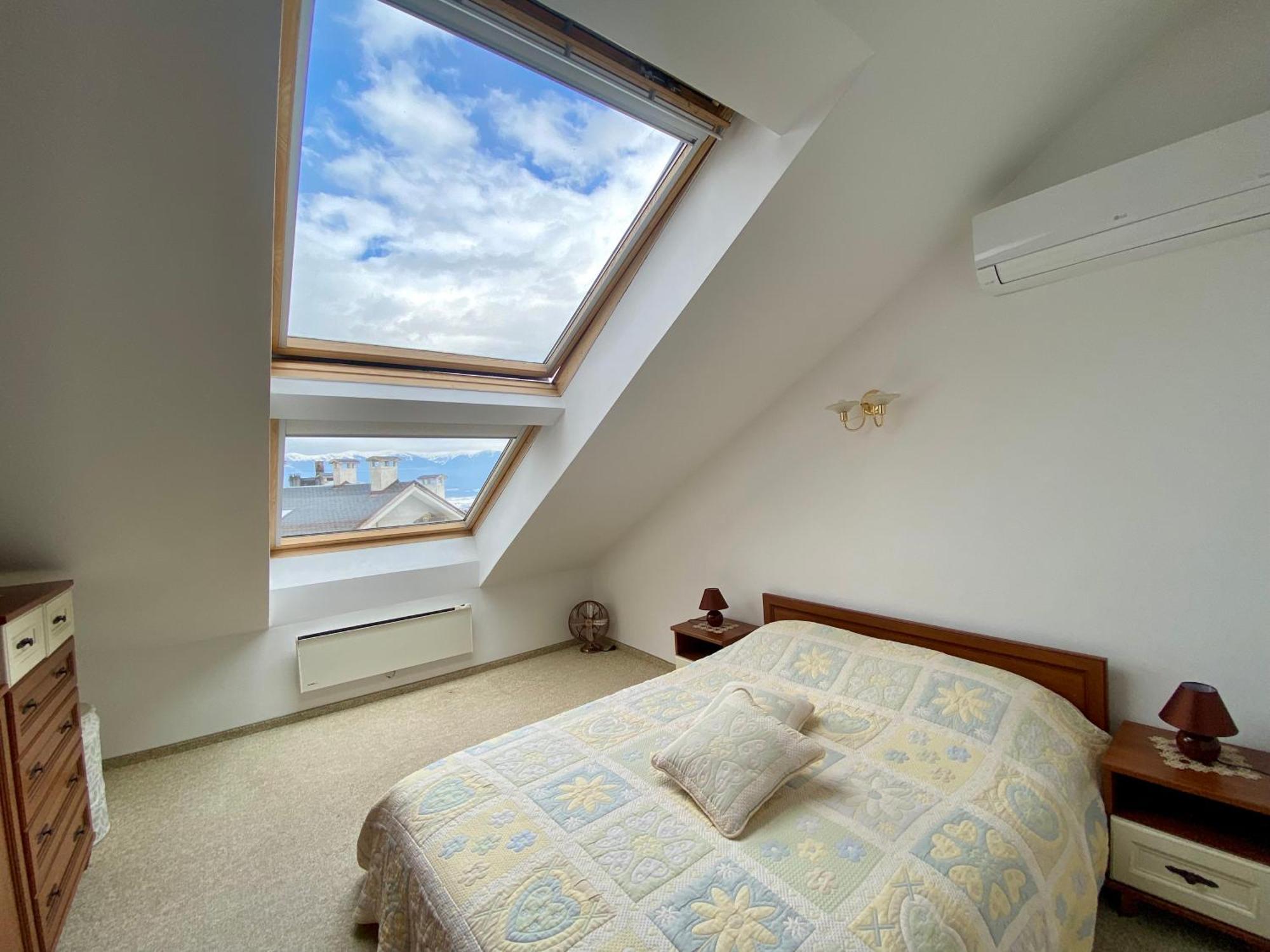 Luxury Penthouse With A Lavish Spa And 2 En-Suite Bedrooms バンスコ エクステリア 写真