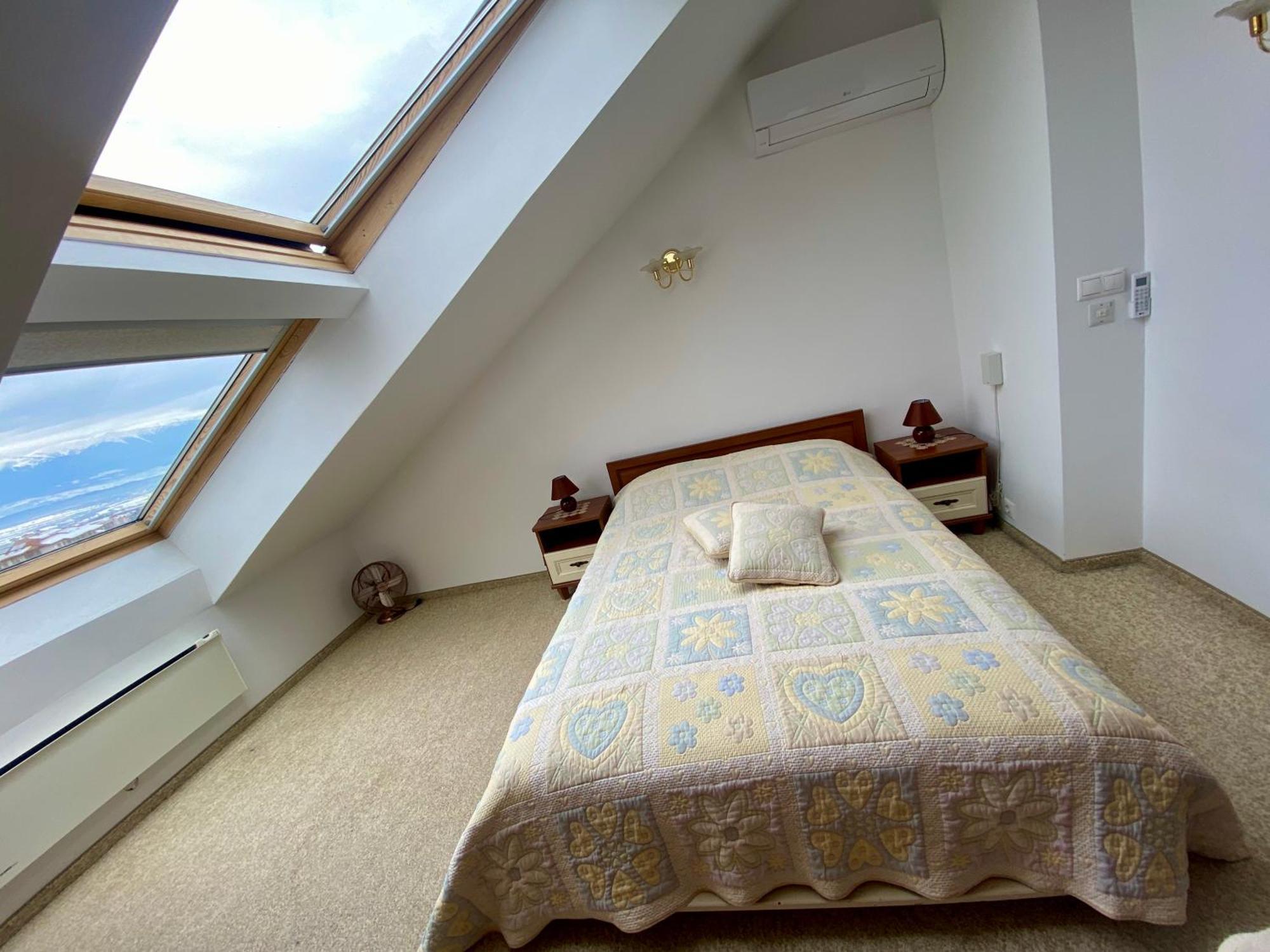 Luxury Penthouse With A Lavish Spa And 2 En-Suite Bedrooms バンスコ エクステリア 写真
